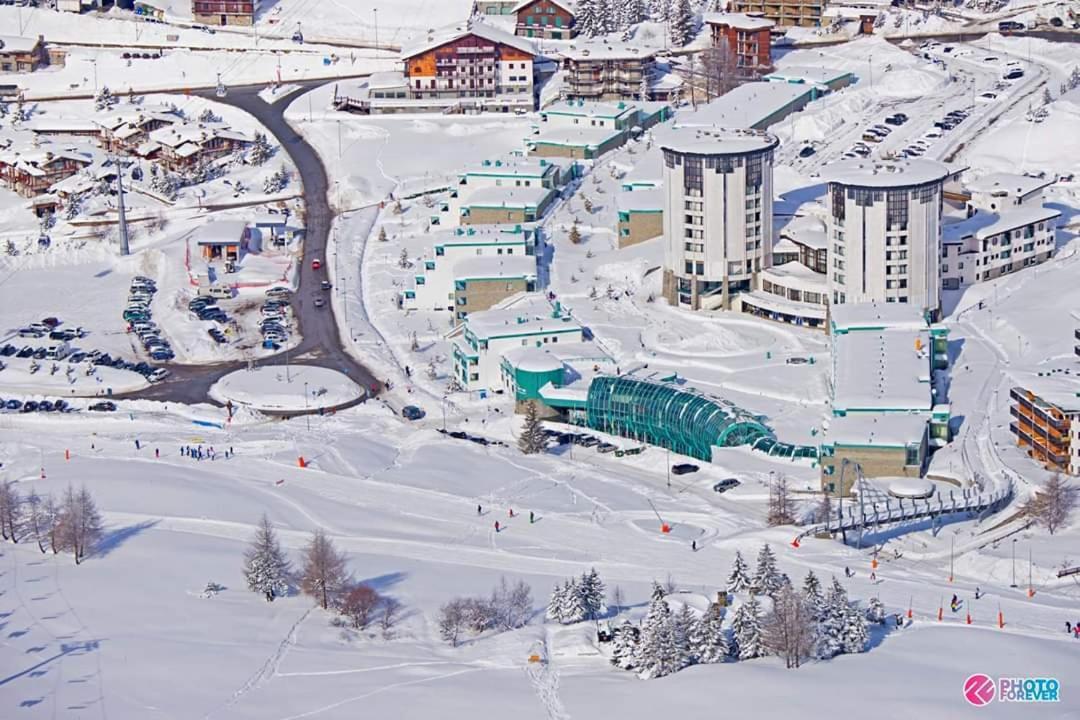 46 Vale C'E' Al Villaggio Olimpico Di Sestriere Luaran gambar
