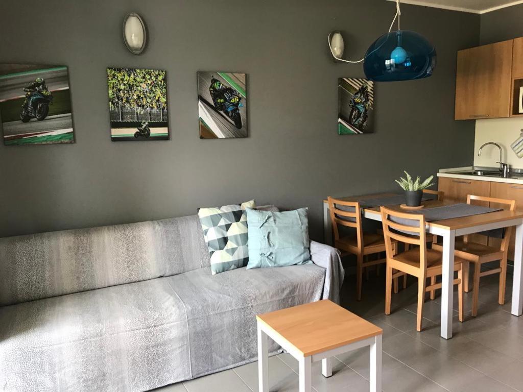 46 Vale C'E' Al Villaggio Olimpico Di Sestriere Luaran gambar