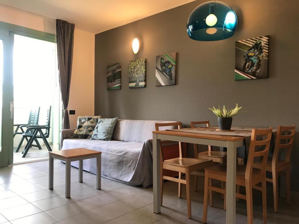 46 Vale C'E' Al Villaggio Olimpico Di Sestriere Luaran gambar
